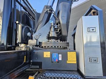 R490 / 8x2 / HMF 85 TM CRANE / WINCH / JIB